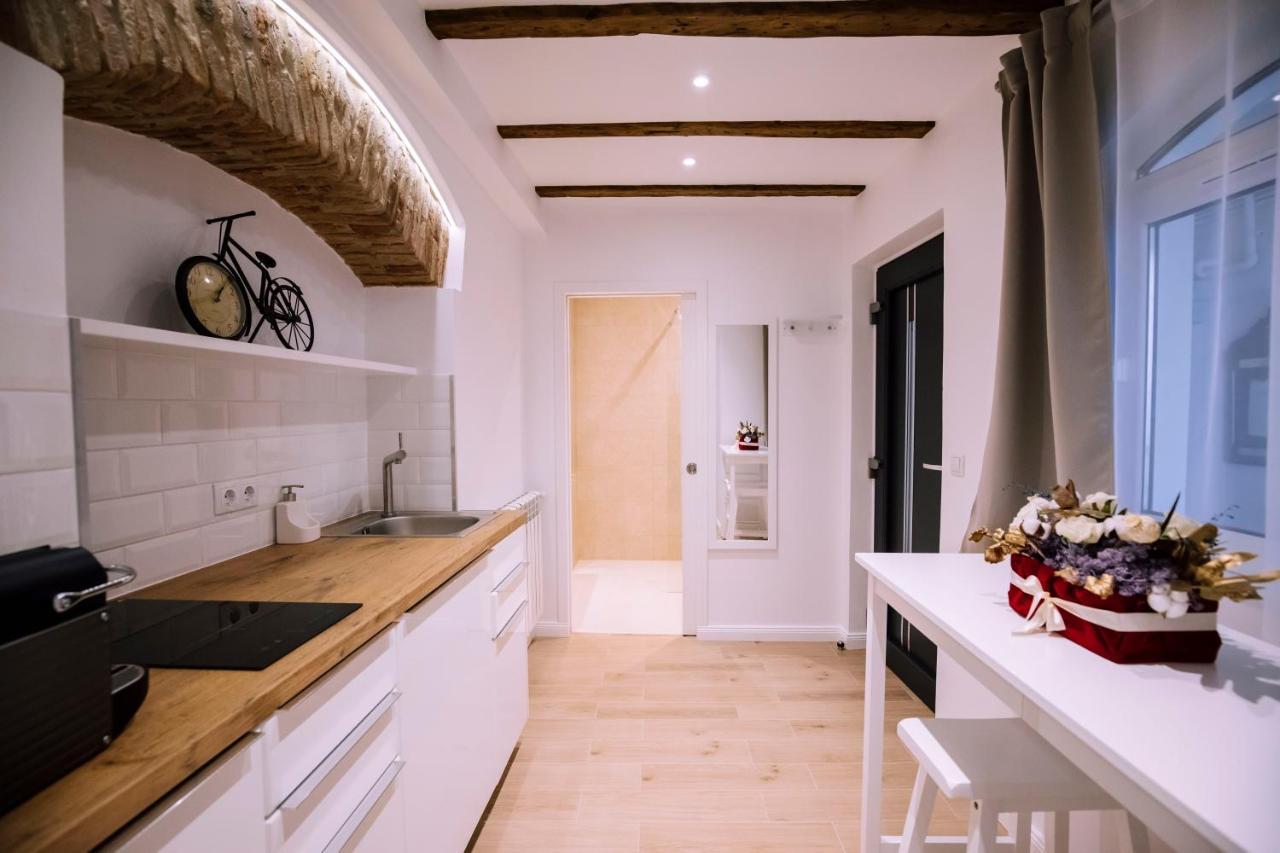 Chic Central Studio Sibiu Bagian luar foto