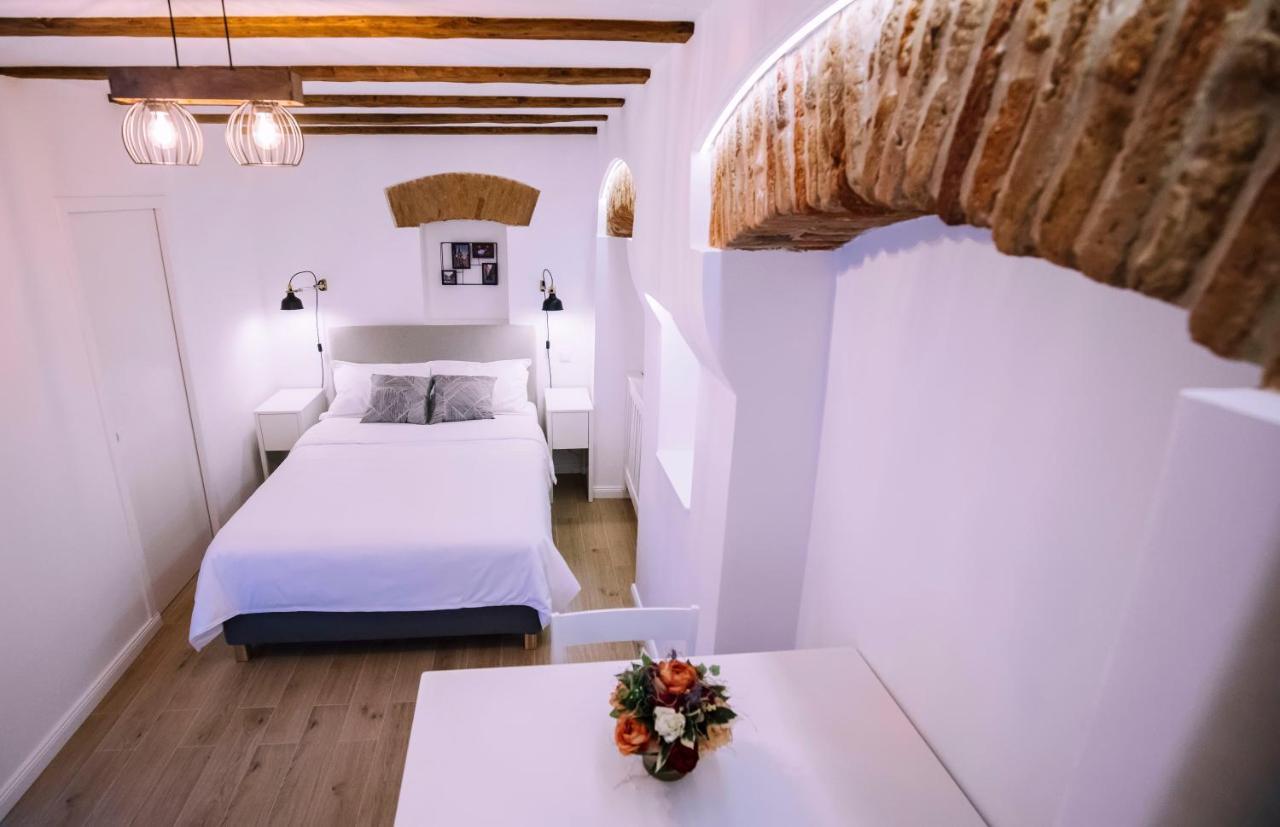 Chic Central Studio Sibiu Bagian luar foto